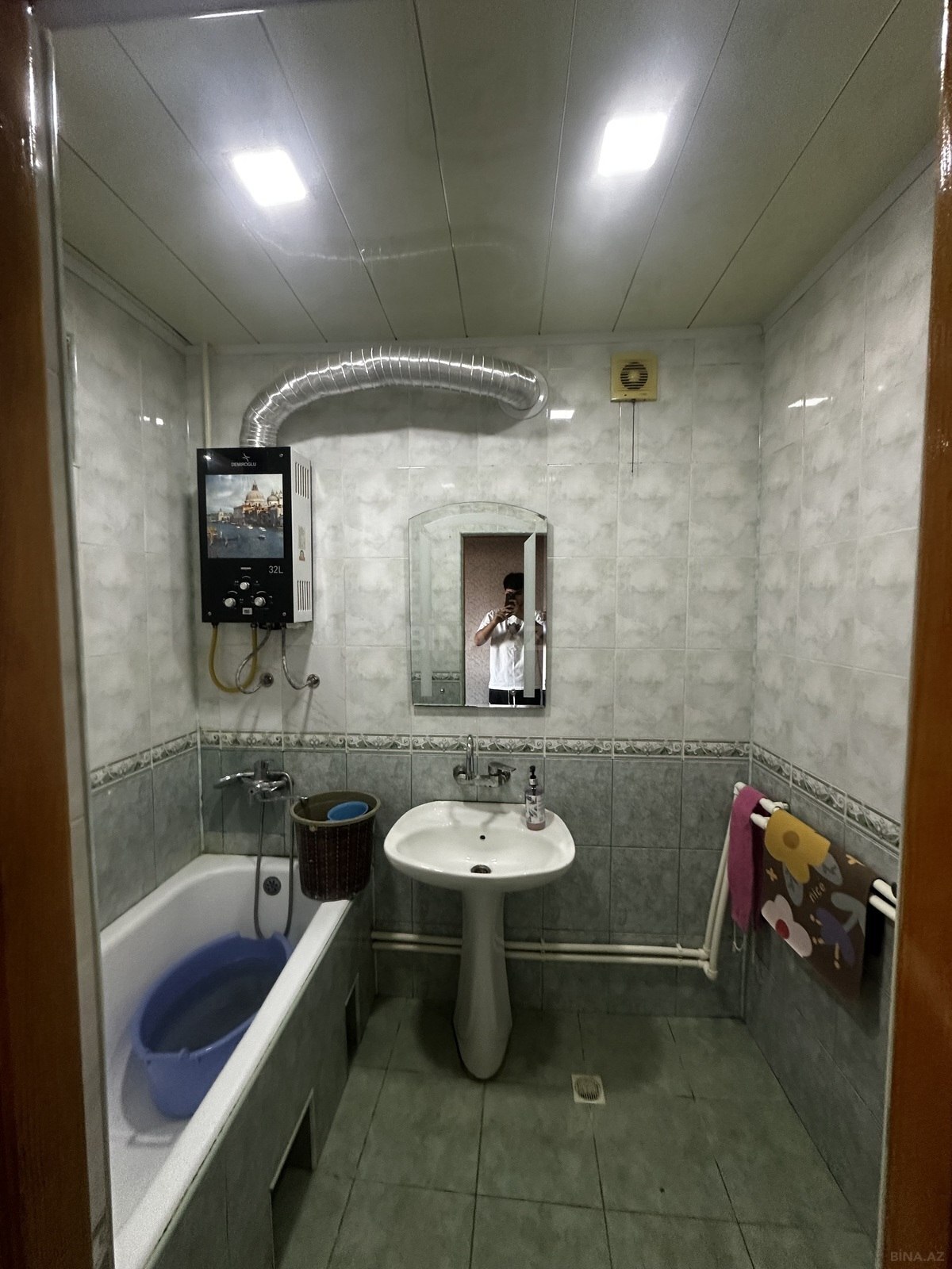 3 otaqlı Köhnə tikili, Lökbatan q., Bakı