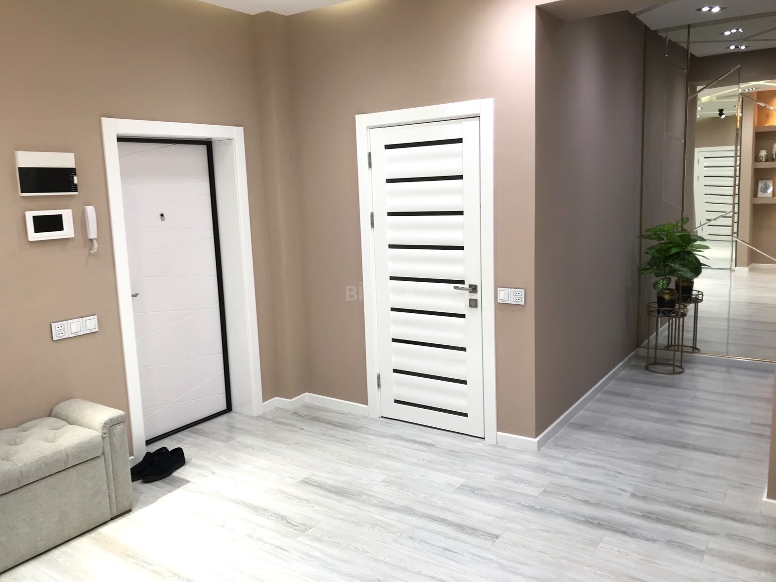 3 otaqlı Yeni tikili, Şah İsmayıl Xətai m., Bakı