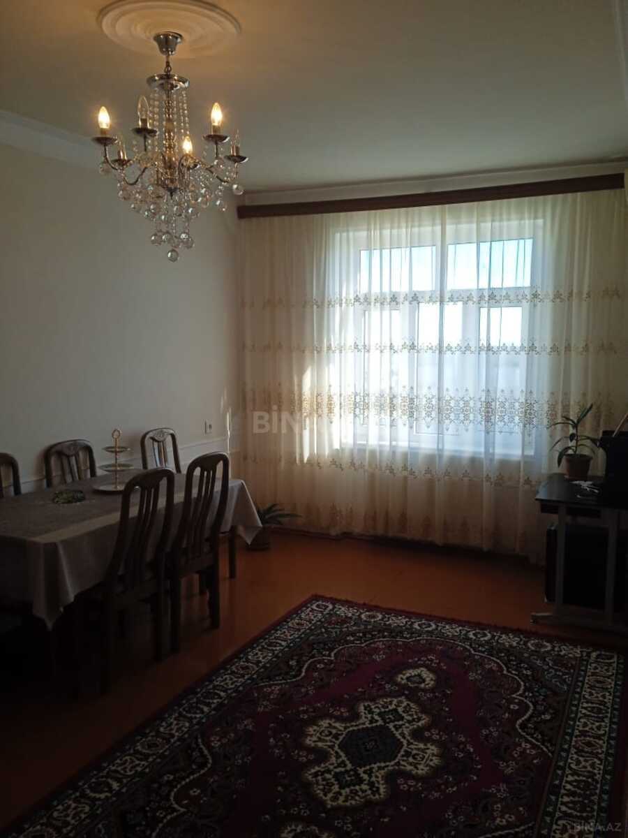 3 otaqlı Köhnə tikili, Qaraçuxur q., Bakı