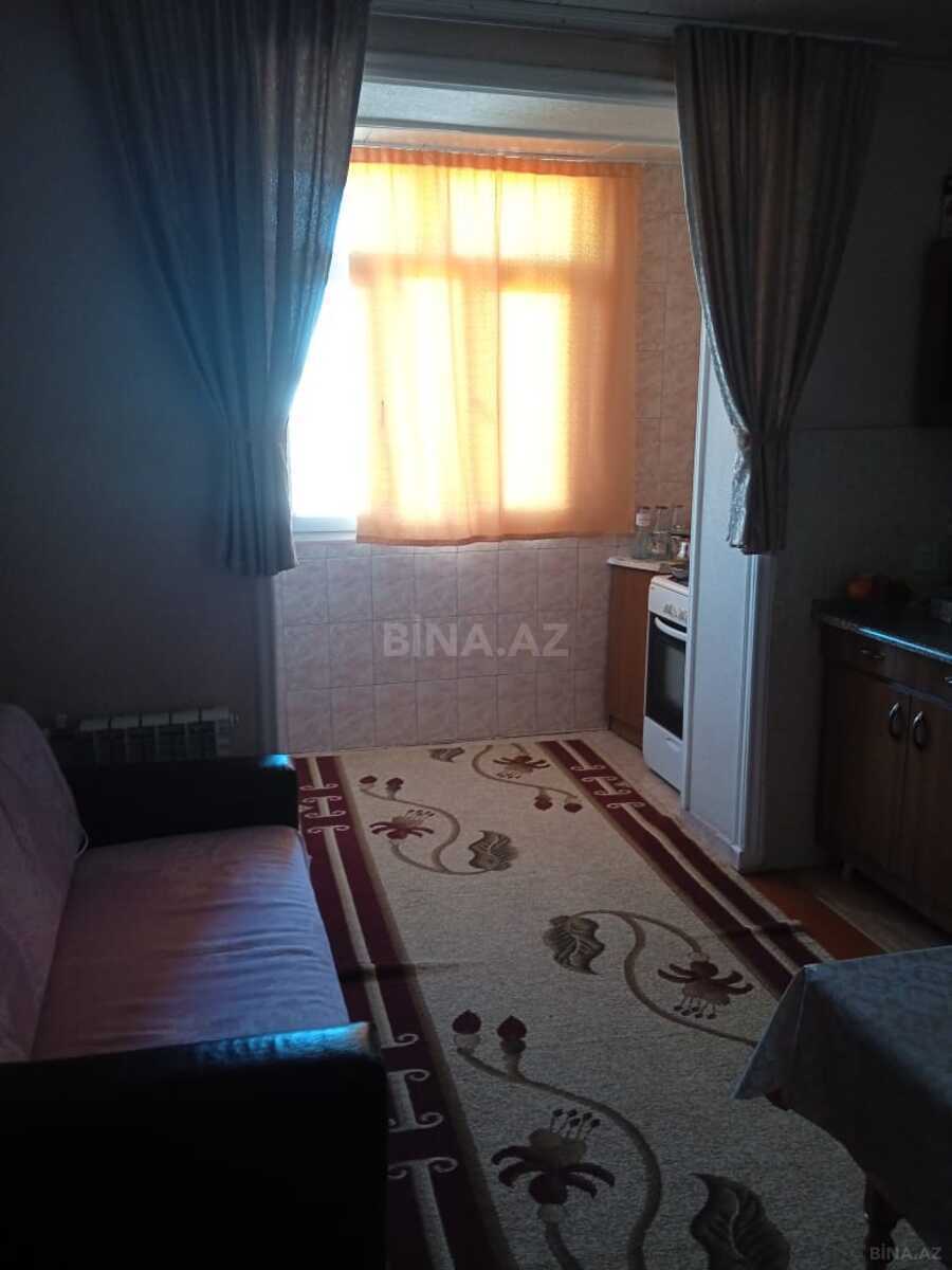3 otaqlı Köhnə tikili, Qaraçuxur q., Bakı