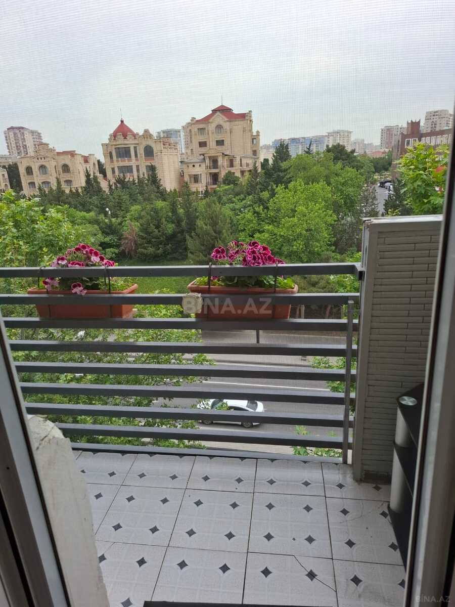 2 otaqlı Köhnə tikili, Nizami m., Bakı