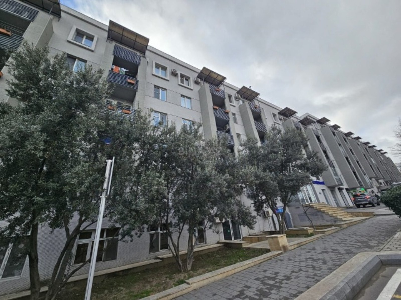 2 otaqlı Köhnə tikili, Nizami m., Bakı