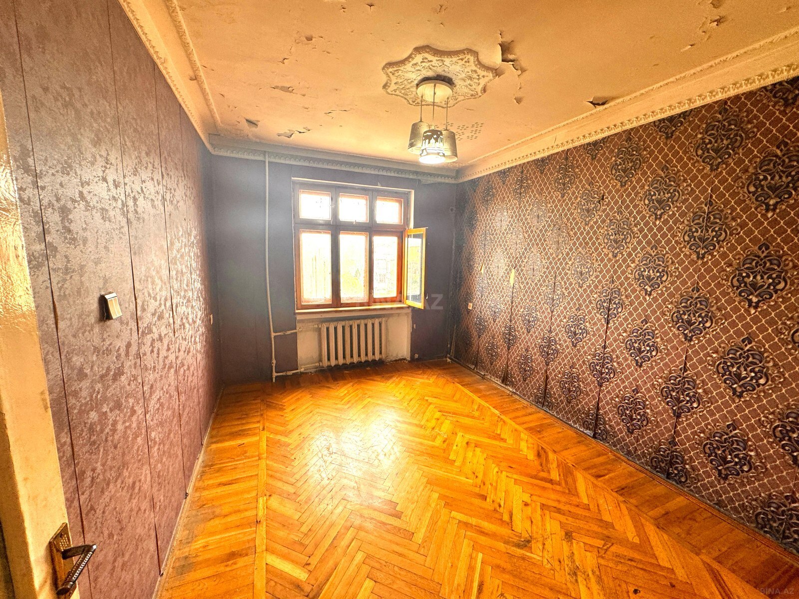 3 otaqlı Köhnə tikili, Qara Qarayev m., Bakı