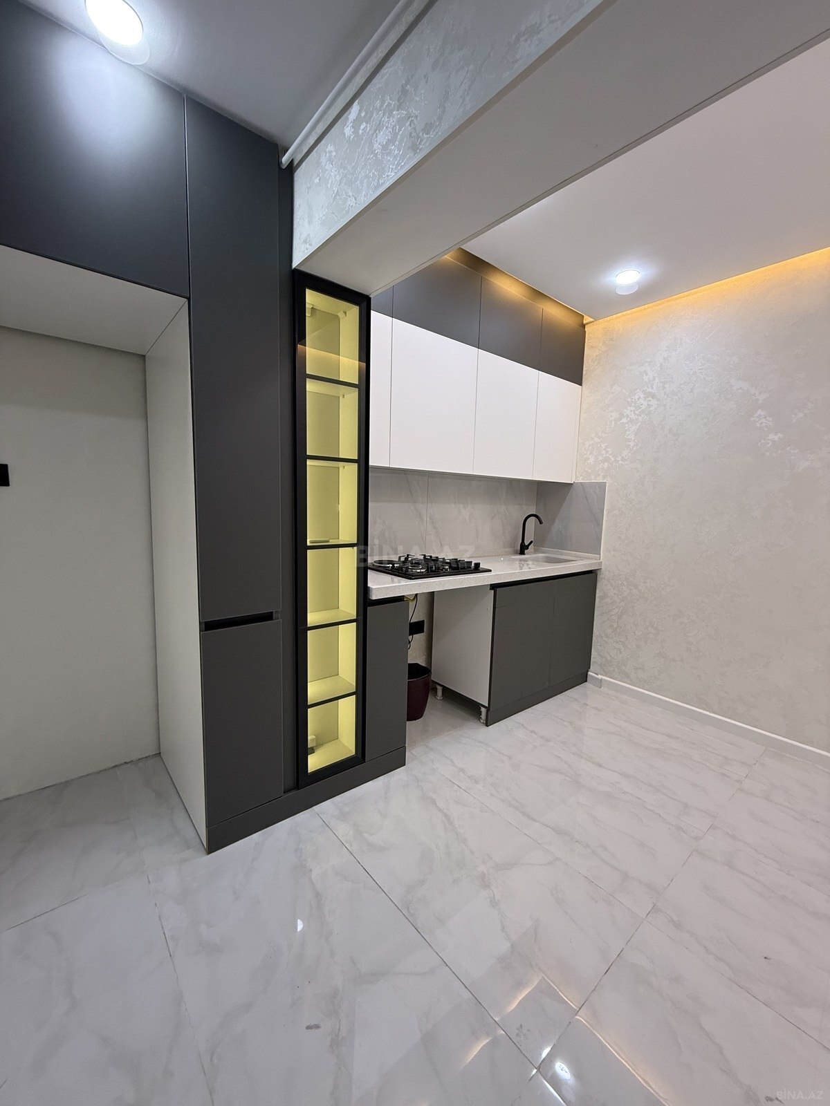 3 otaqlı Köhnə tikili, Əhmədli m., Bakı