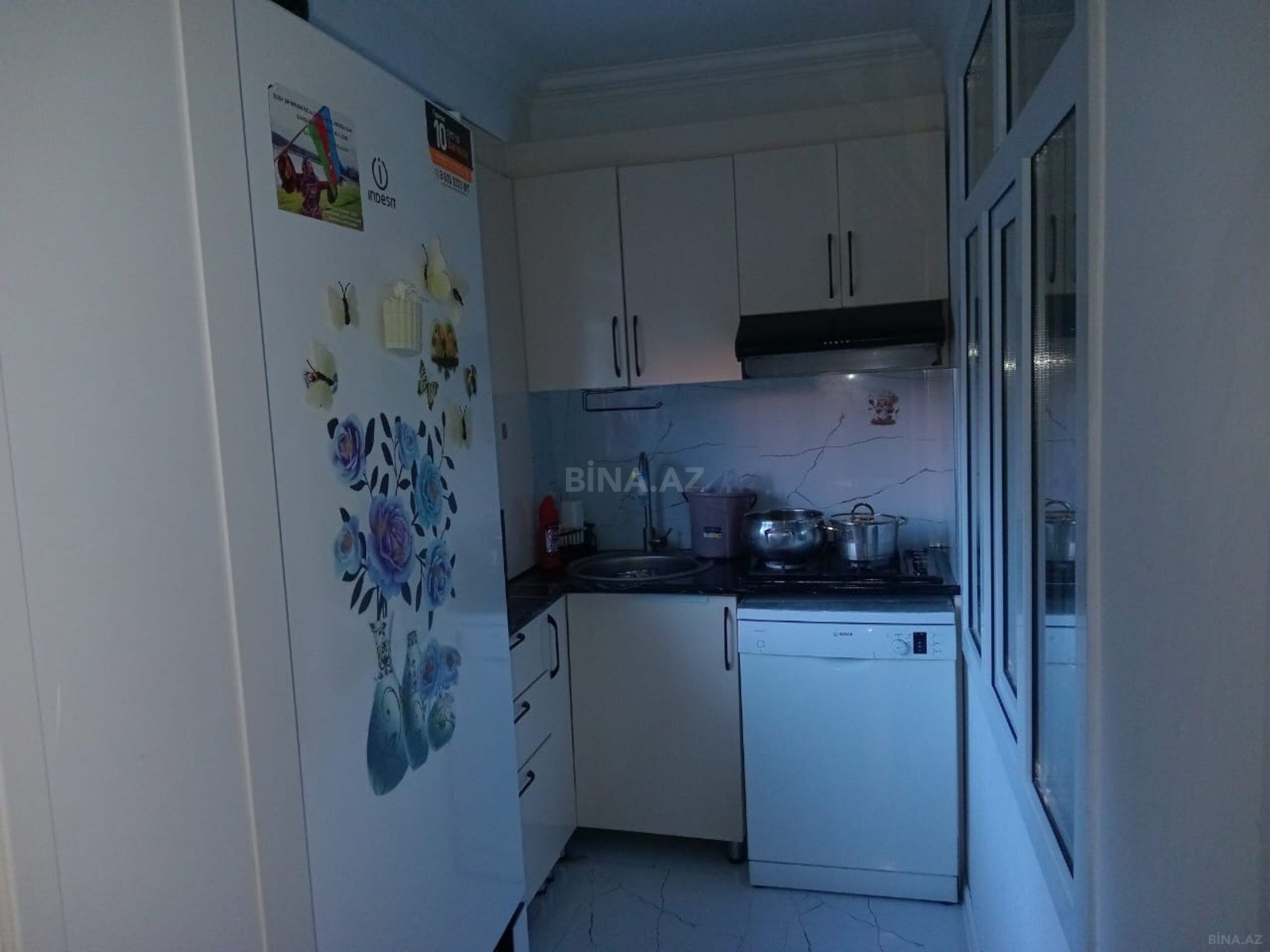 3 otaqlı Köhnə tikili, Yeni Günəşli q., Bakı