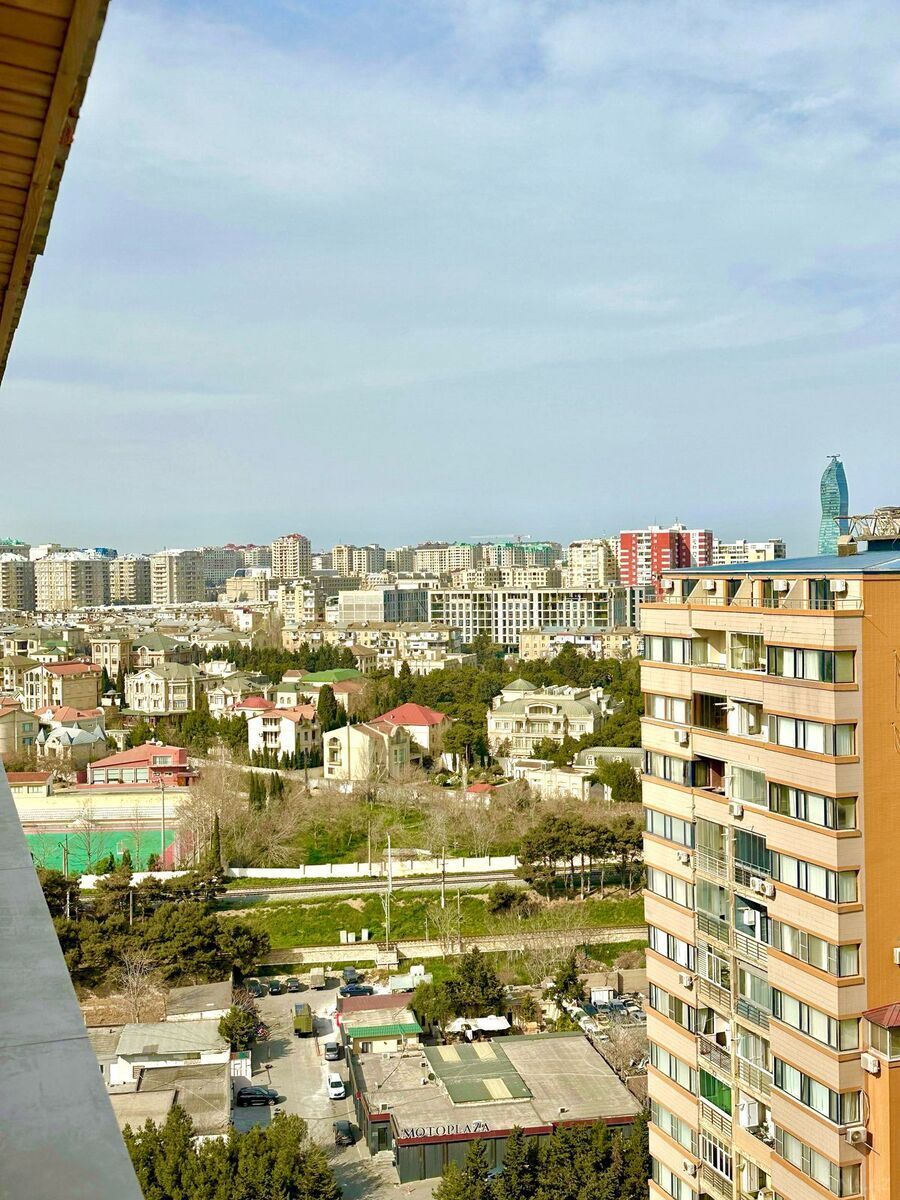3 otaqlı Yeni tikili, Şah İsmayıl Xətai m., Bakı