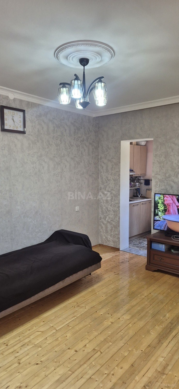 1 otaqlı Köhnə tikili, 8-ci mikrorayon q., Bakı