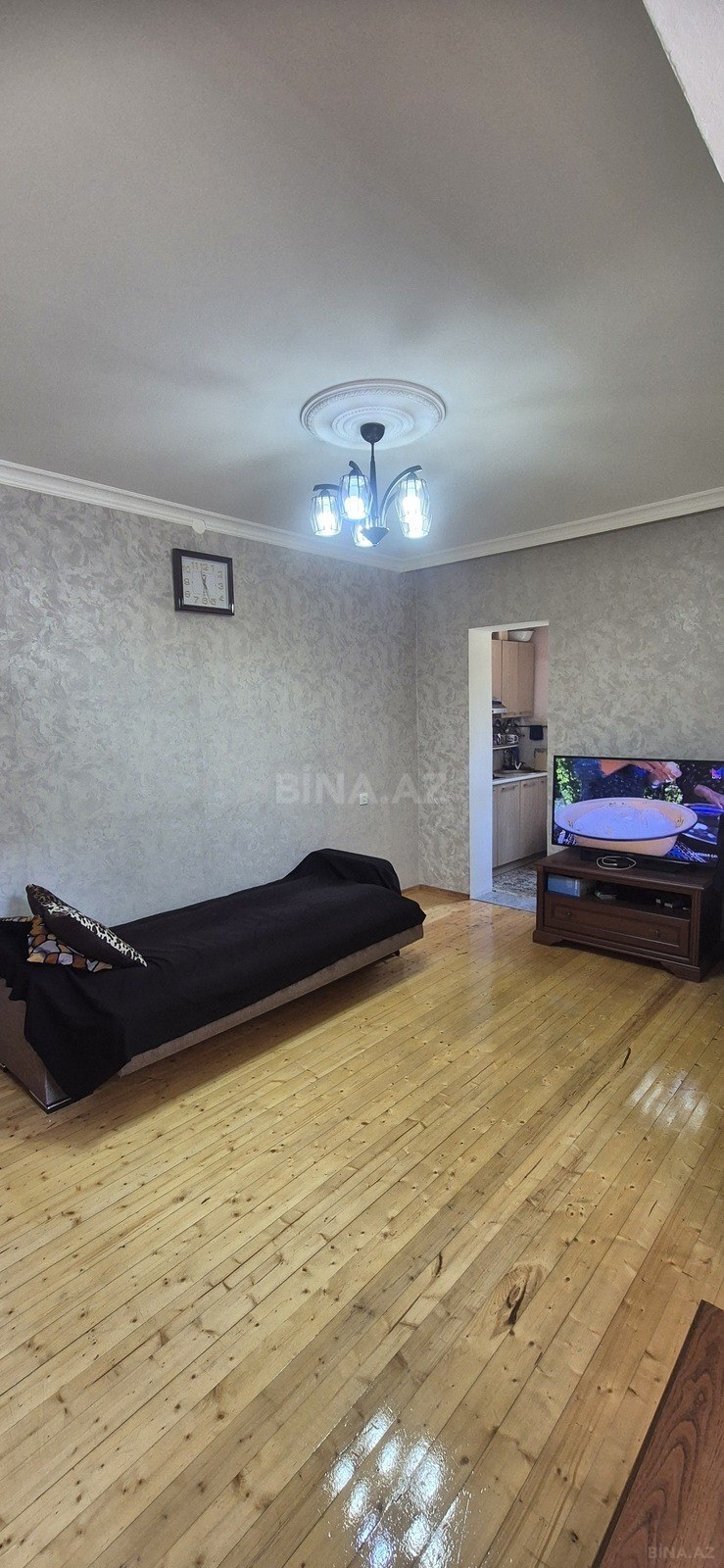 1 otaqlı Köhnə tikili, 8-ci mikrorayon q., Bakı