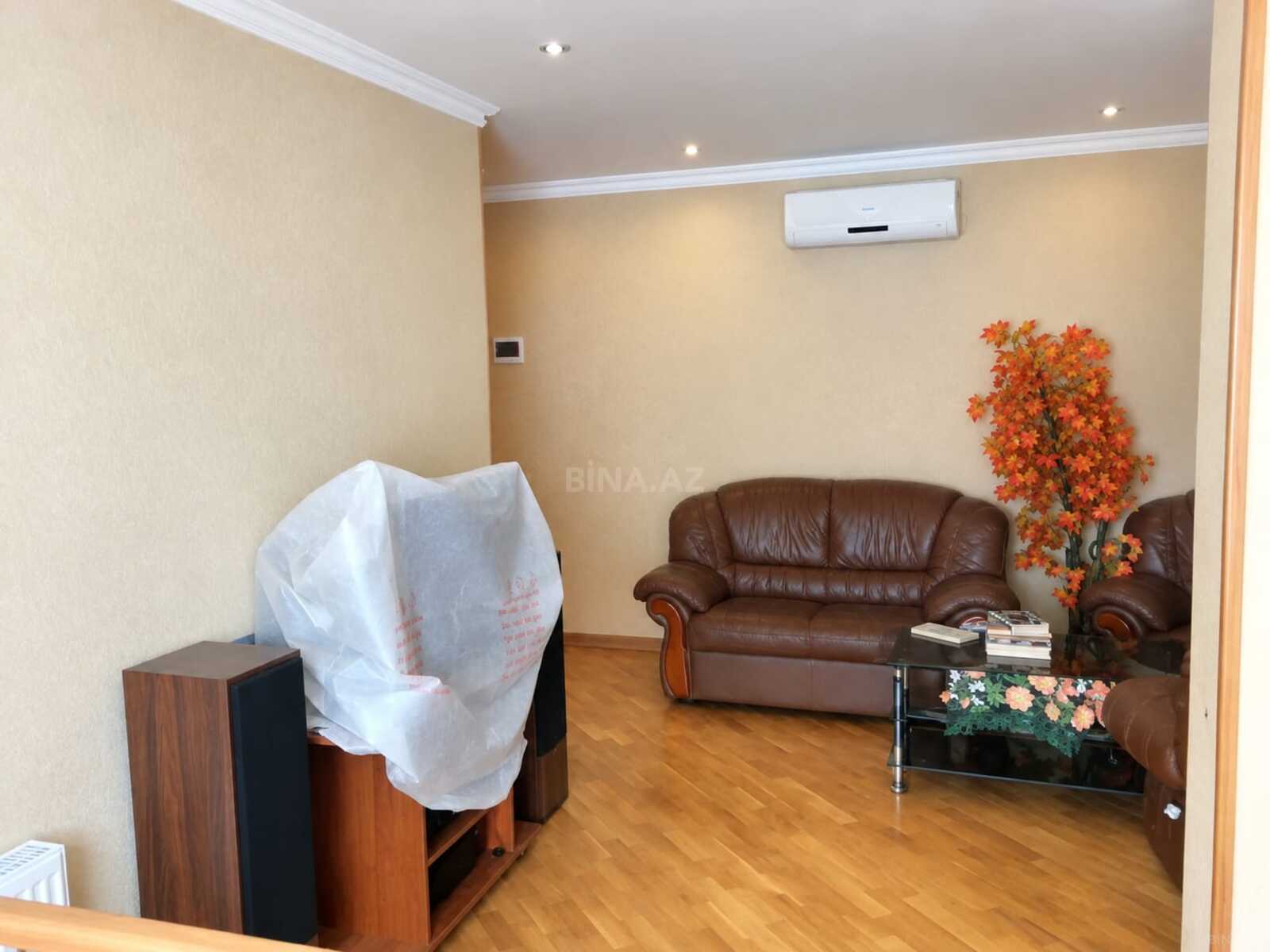 4 otaqlı Köhnə tikili, 28 May m., Bakı