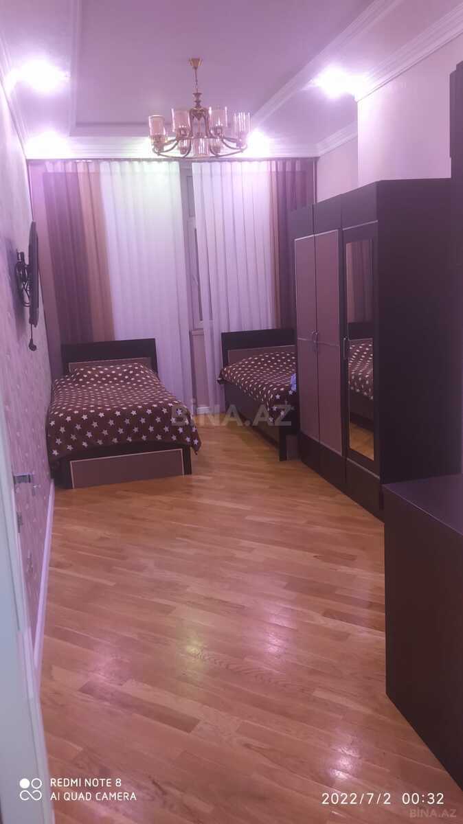3 otaqlı Yeni tikili, Xırdalan