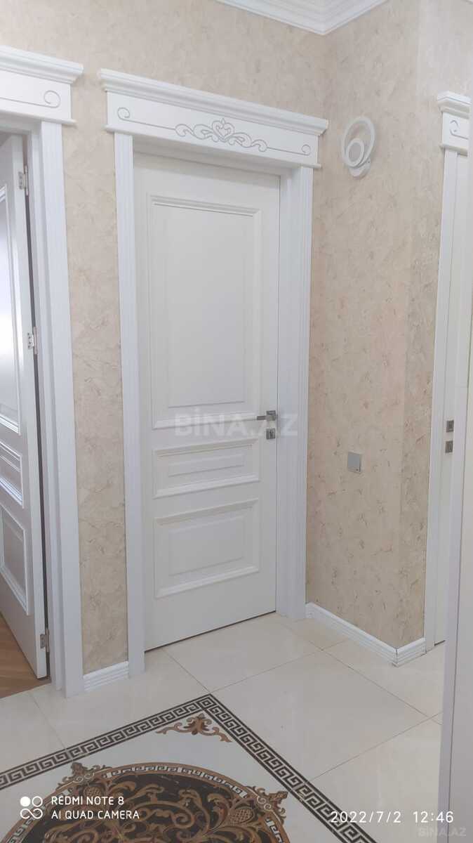 3 otaqlı Yeni tikili, Xırdalan