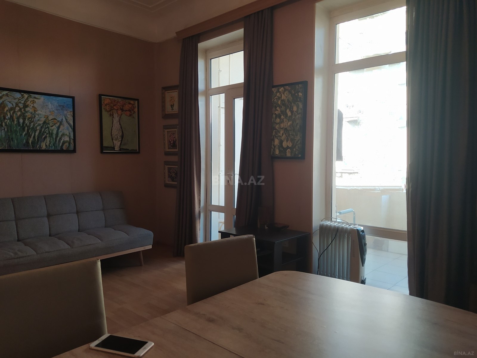 3 otaqlı Köhnə tikili, Sahil m., Bakı