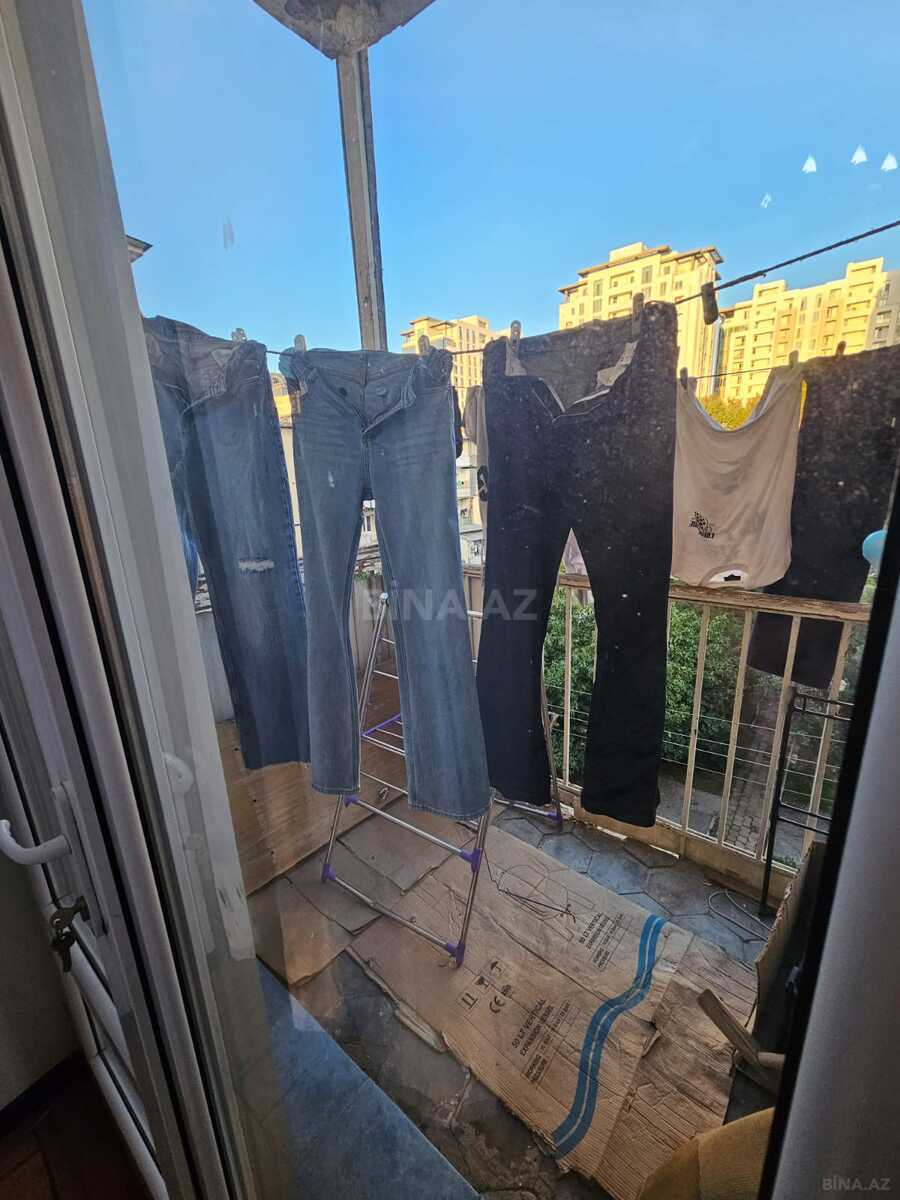 2 otaqlı Köhnə tikili, Elmlər Akademiyası m., Bakı
