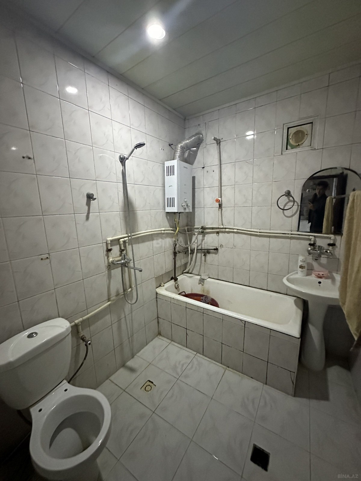 2 otaqlı Köhnə tikili, Lökbatan q., Bakı