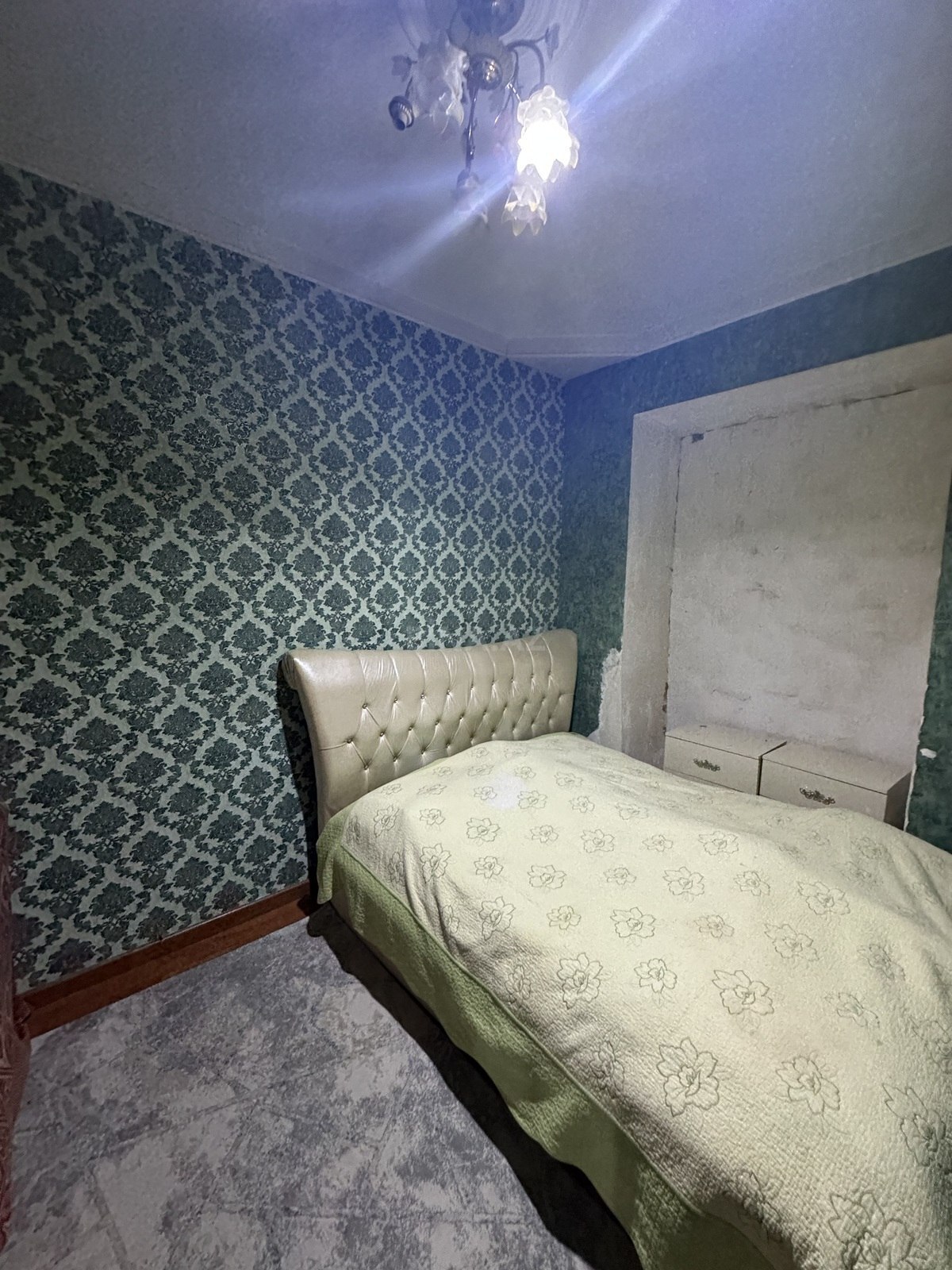 2 otaqlı Köhnə tikili, Lökbatan q., Bakı