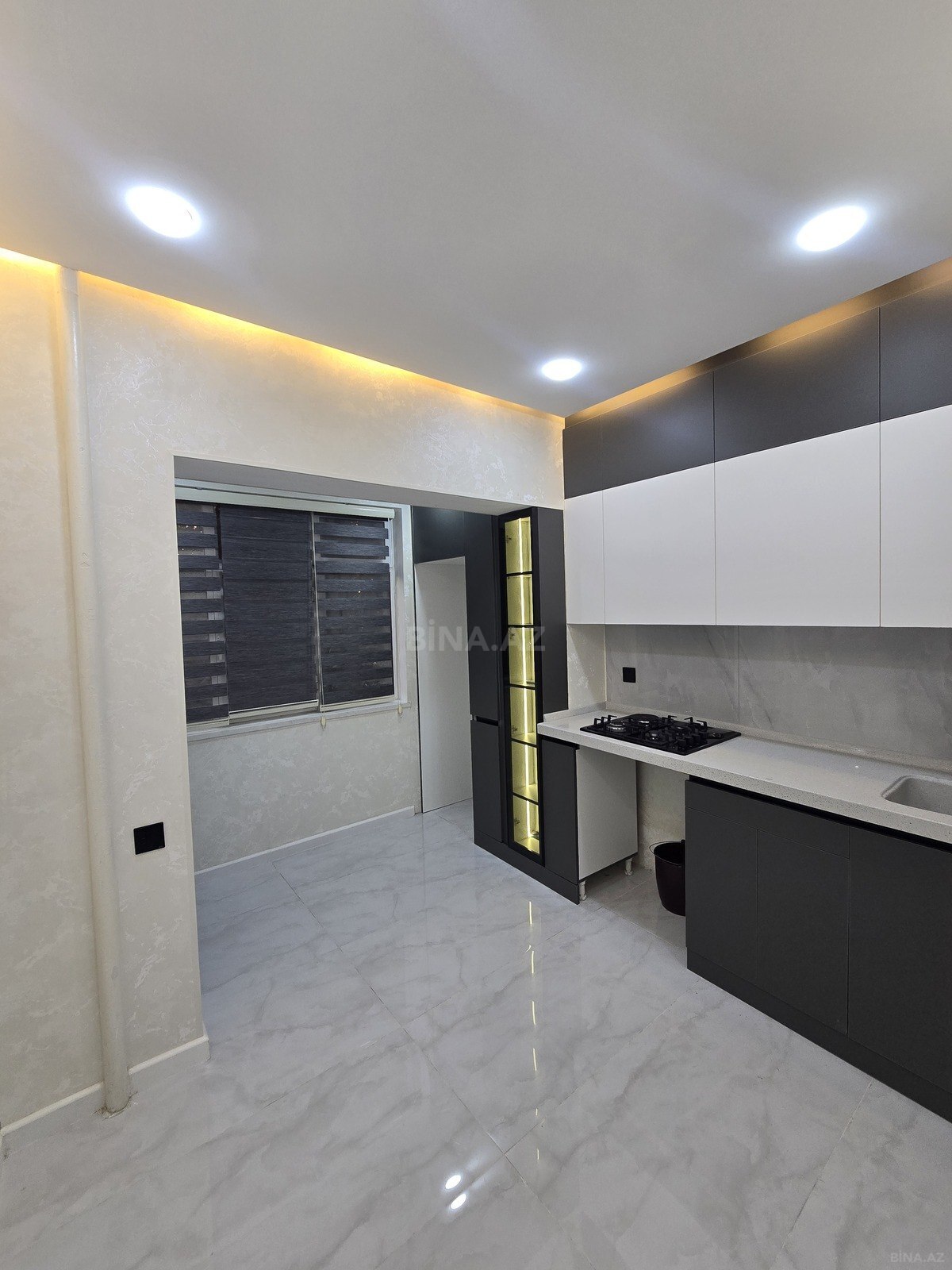 3 otaqlı Köhnə tikili, Əhmədli m., Bakı