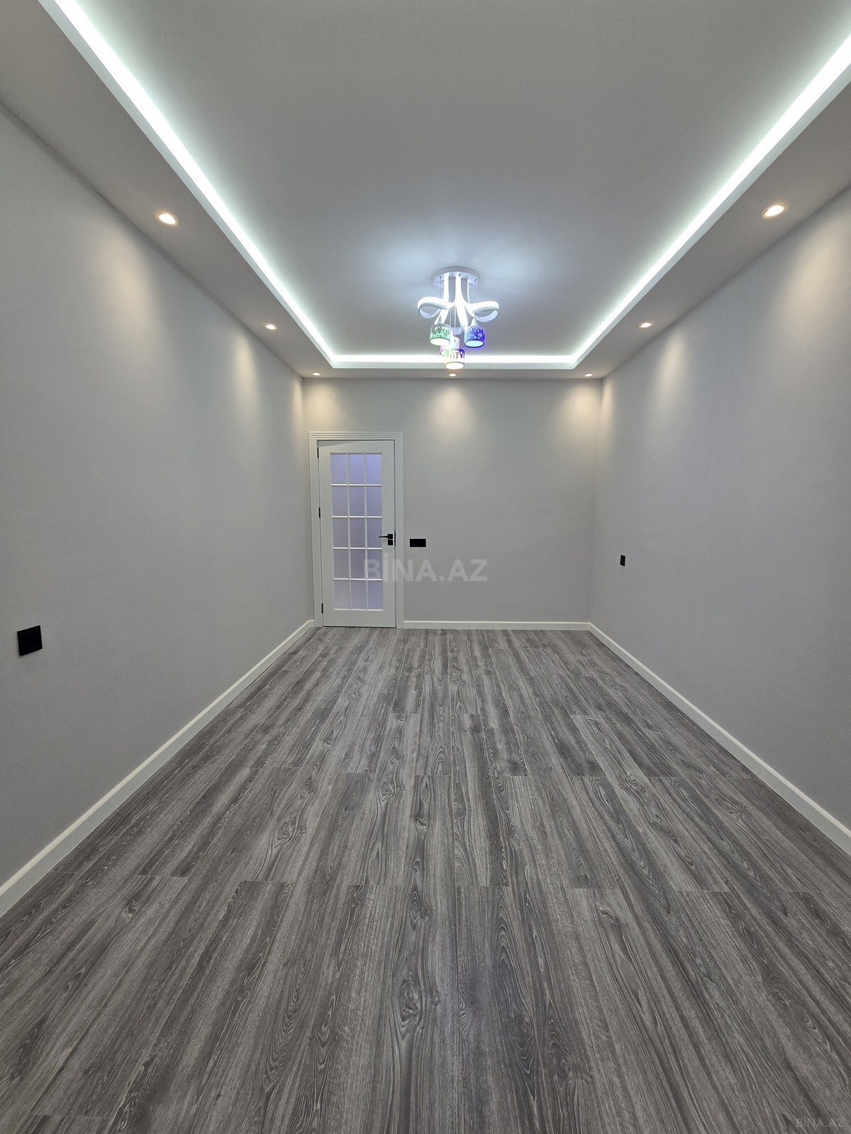 3 otaqlı Köhnə tikili, Əhmədli m., Bakı
