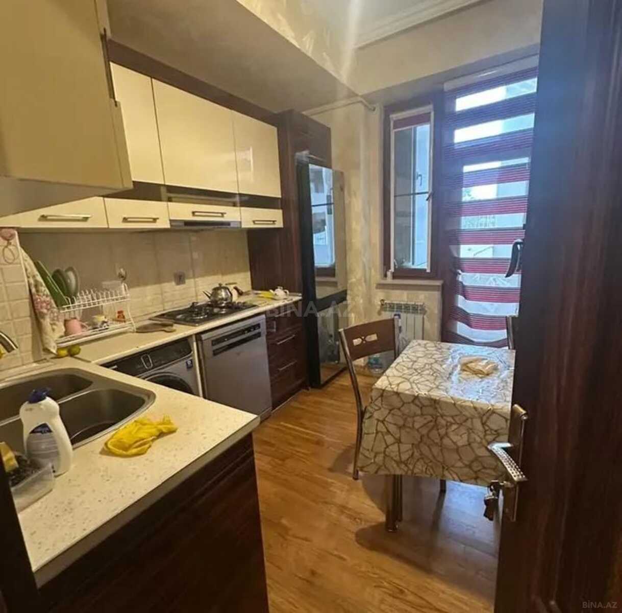 2 otaqlı Yeni tikili, Elmlər Akademiyası m., Bakı
