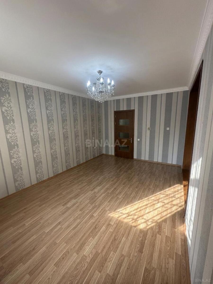 2 otaqlı Köhnə tikili, Qara Qarayev m., Bakı