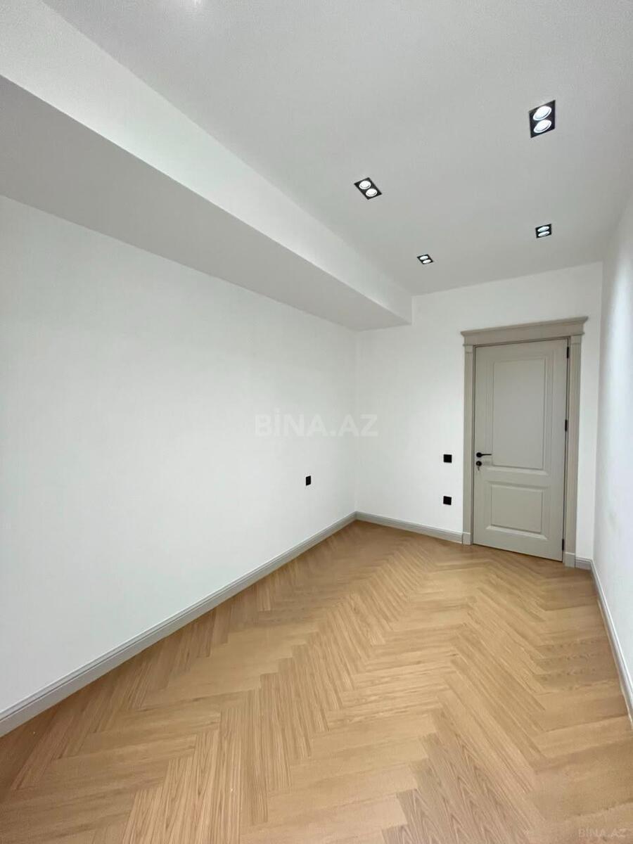 3 otaqlı Yeni tikili, Şah İsmayıl Xətai m., Bakı