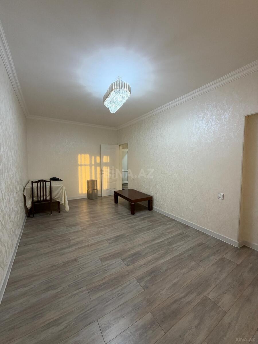 2 otaqlı Köhnə tikili, Xətai r., Bakı