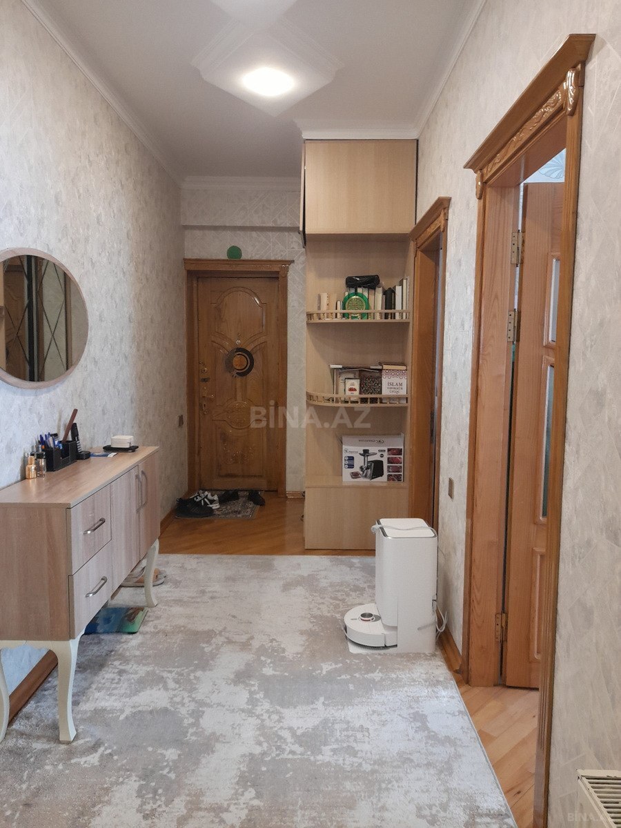 3 otaqlı Yeni tikili, Neftçilər m., Bakı