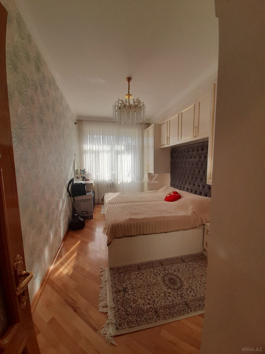 3 otaqlı Yeni tikili, Neftçilər m., Bakı