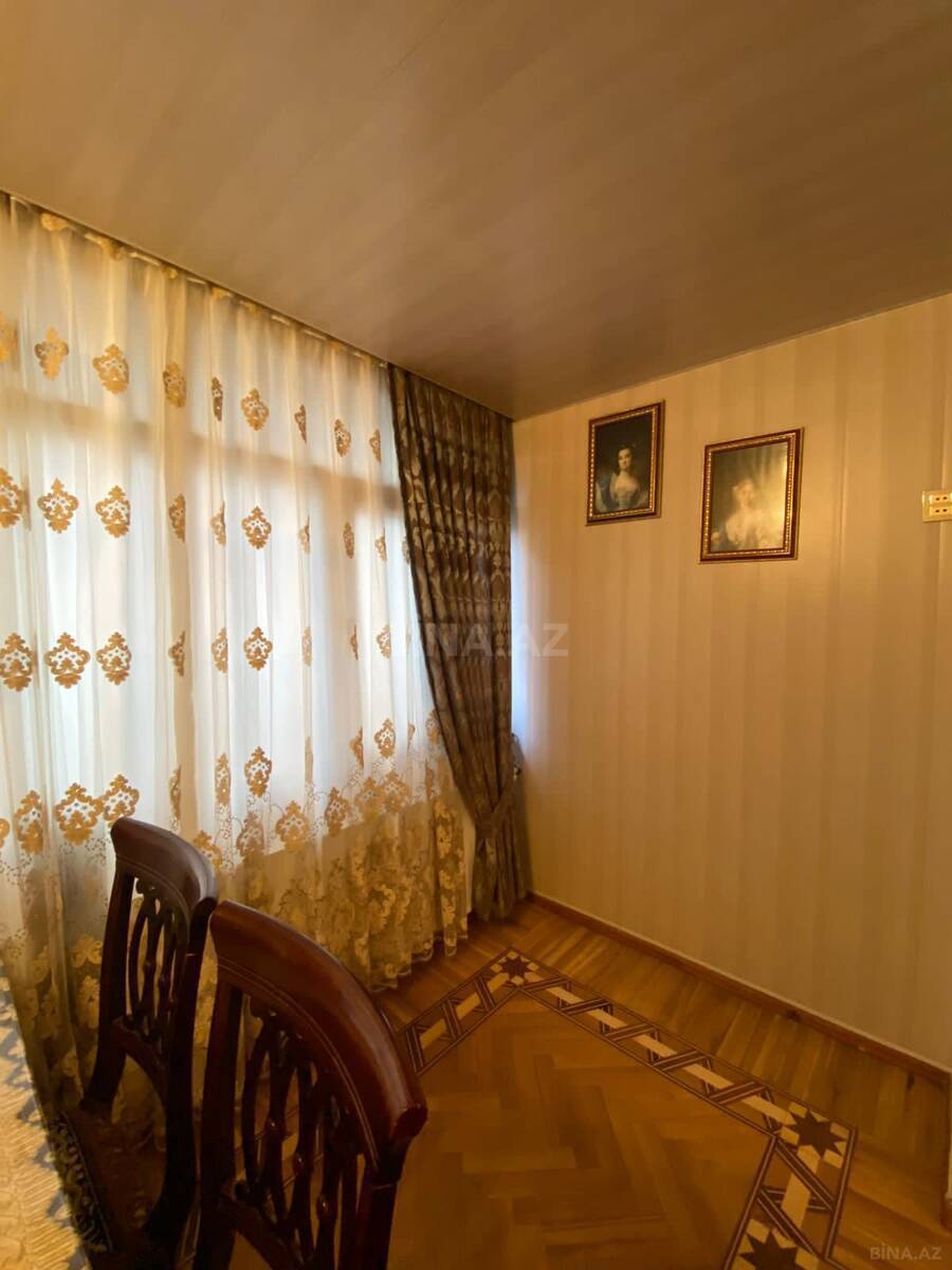 4 otaqlı Köhnə tikili, Neftçilər m., Bakı