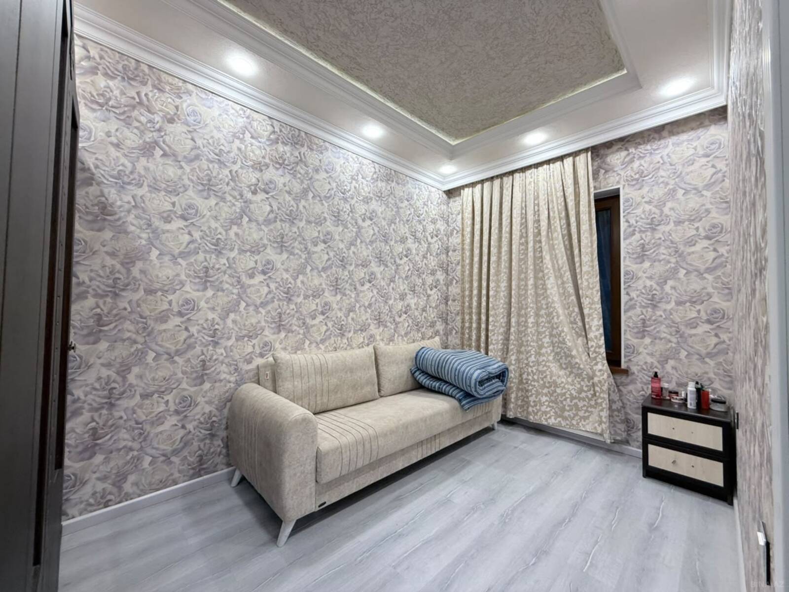 6 otaqlı Həyət evi/Bağ evi, Abşeron r., Bakı