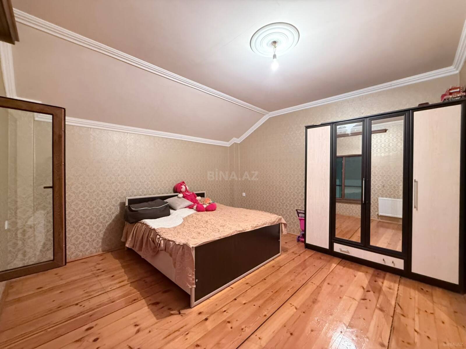 6 otaqlı Həyət evi/Bağ evi, Abşeron r., Bakı