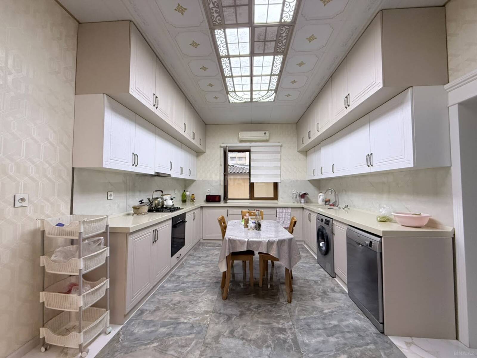 6 otaqlı Həyət evi/Bağ evi, Abşeron r., Bakı