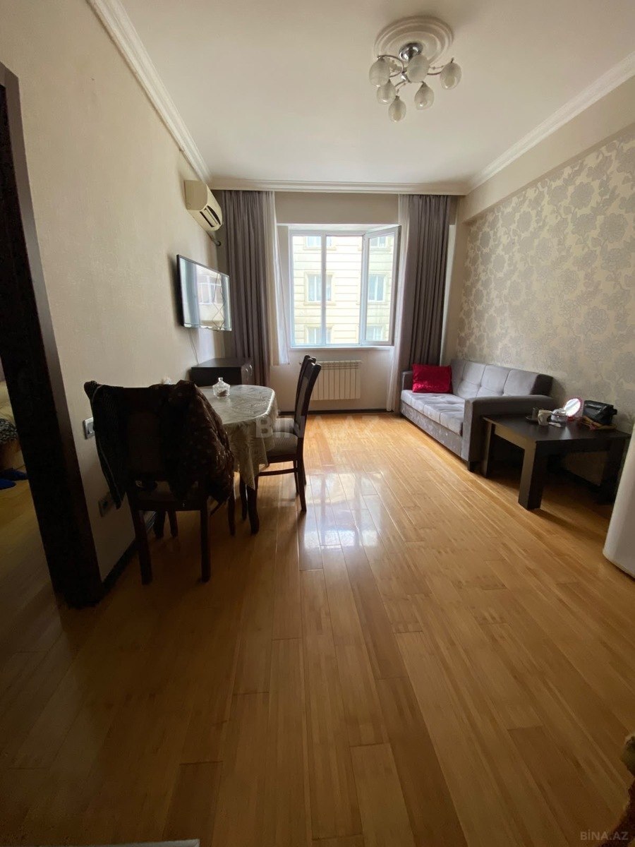2 otaqlı Yeni tikili, Xırdalan