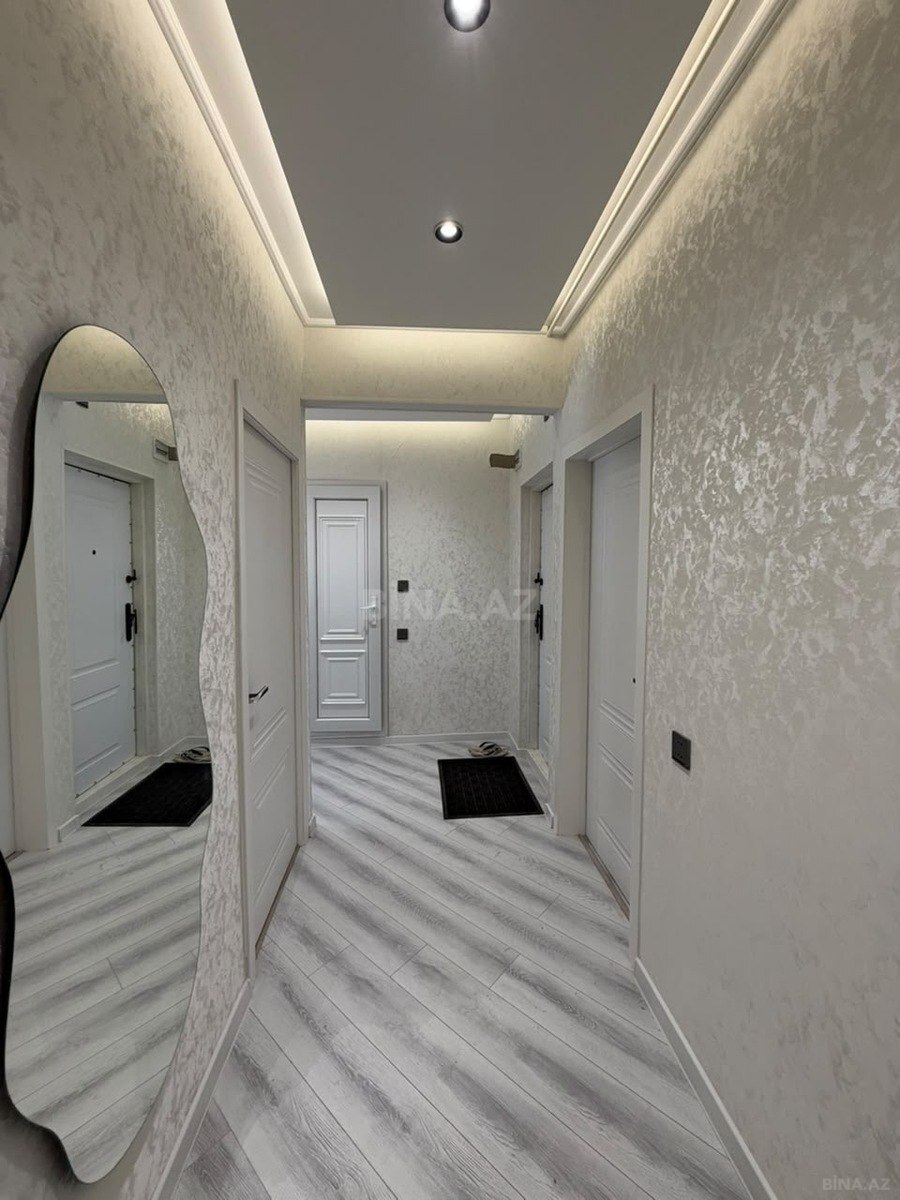3 otaqlı Köhnə tikili, Həzi Aslanov m., Bakı