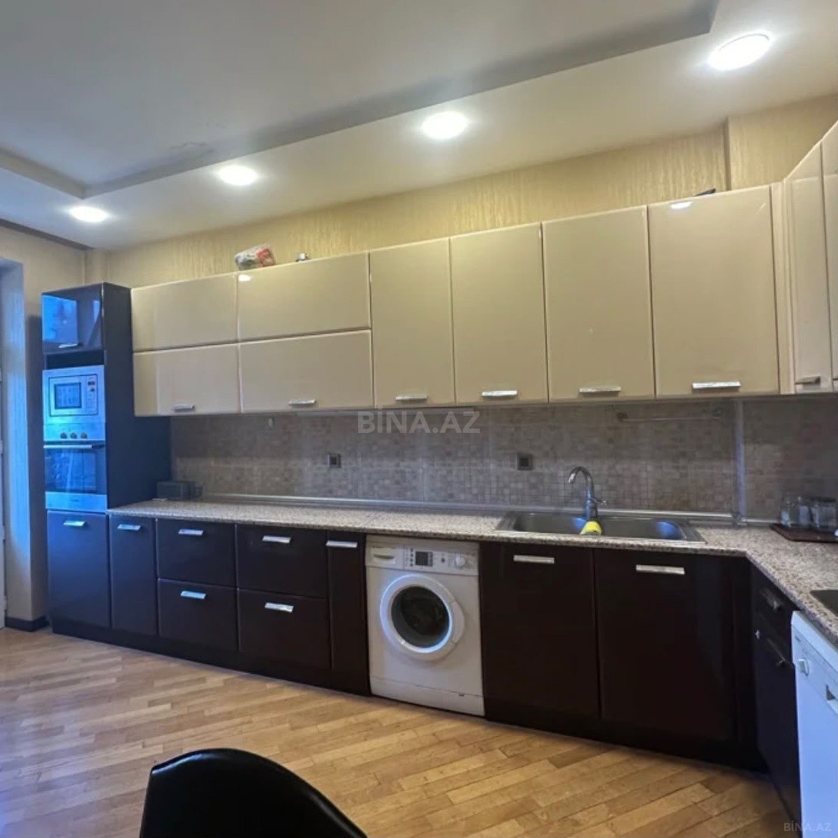 3 otaqlı Yeni tikili, 28 May m., Bakı