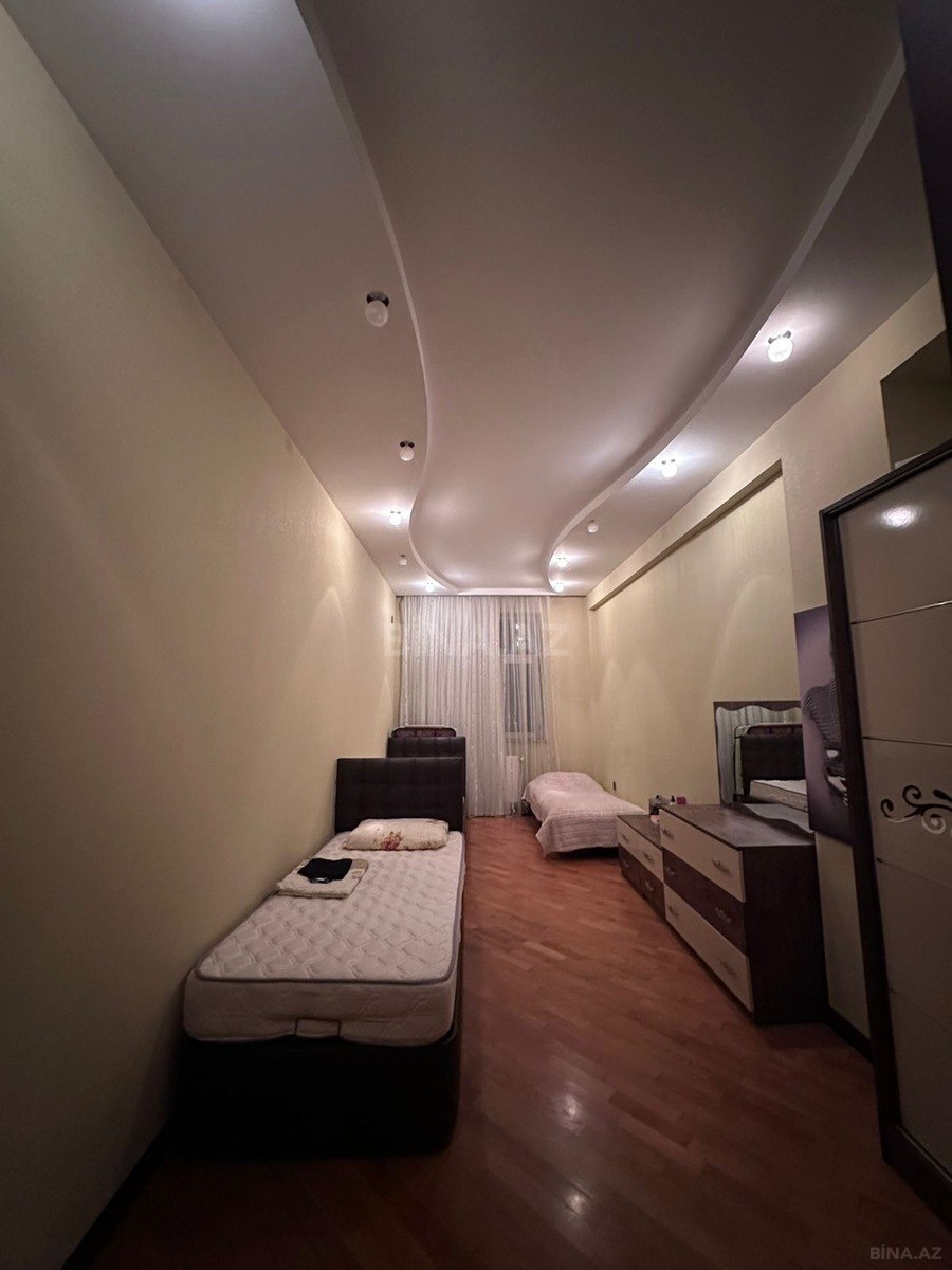 3 otaqlı Yeni tikili, 28 May m., Bakı