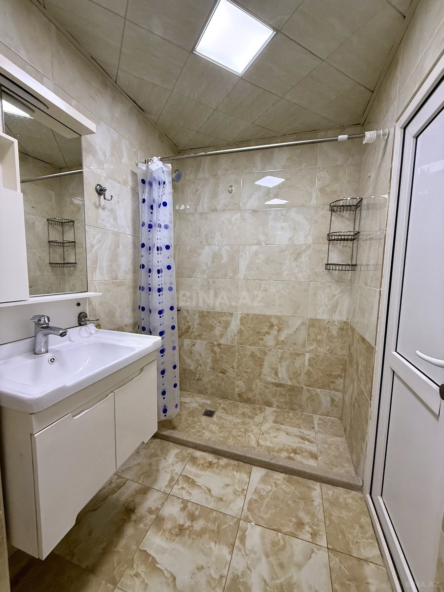 3 otaqlı Köhnə tikili, 28 May m., Bakı