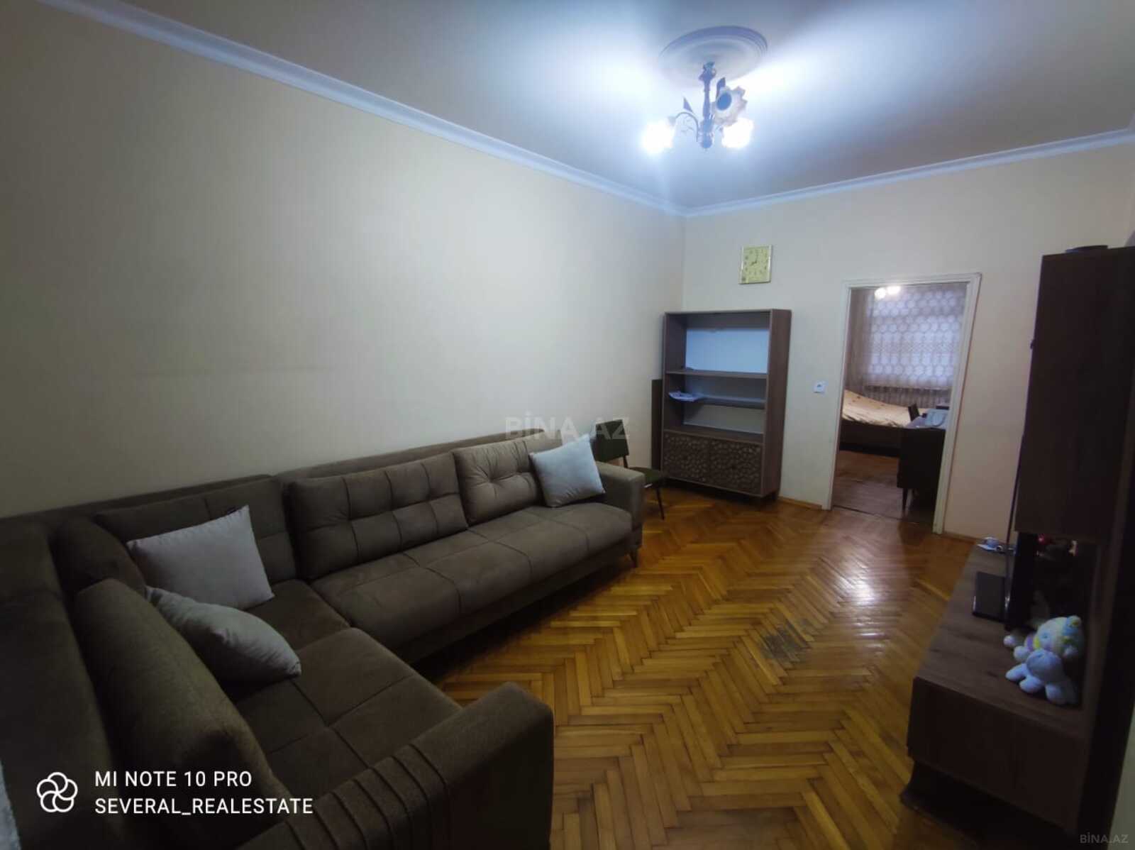 2 otaqlı Köhnə tikili, 8 Noyabr m., Bakı