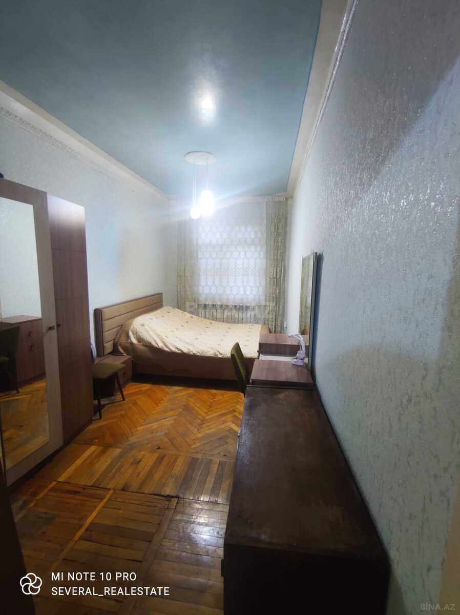 2 otaqlı Köhnə tikili, 8 Noyabr m., Bakı