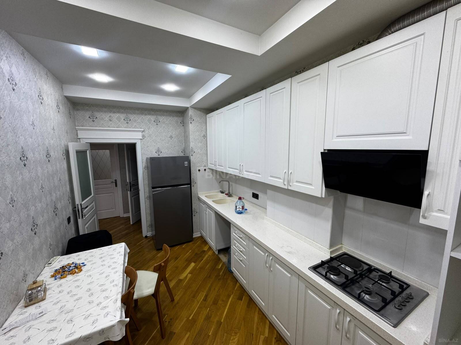 3 otaqlı Yeni tikili, 20 Yanvar m., Bakı