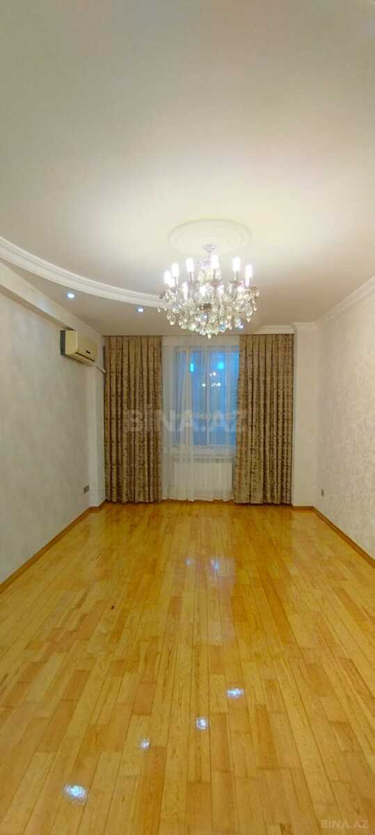 3 otaqlı Yeni tikili, Neftçilər m., Bakı