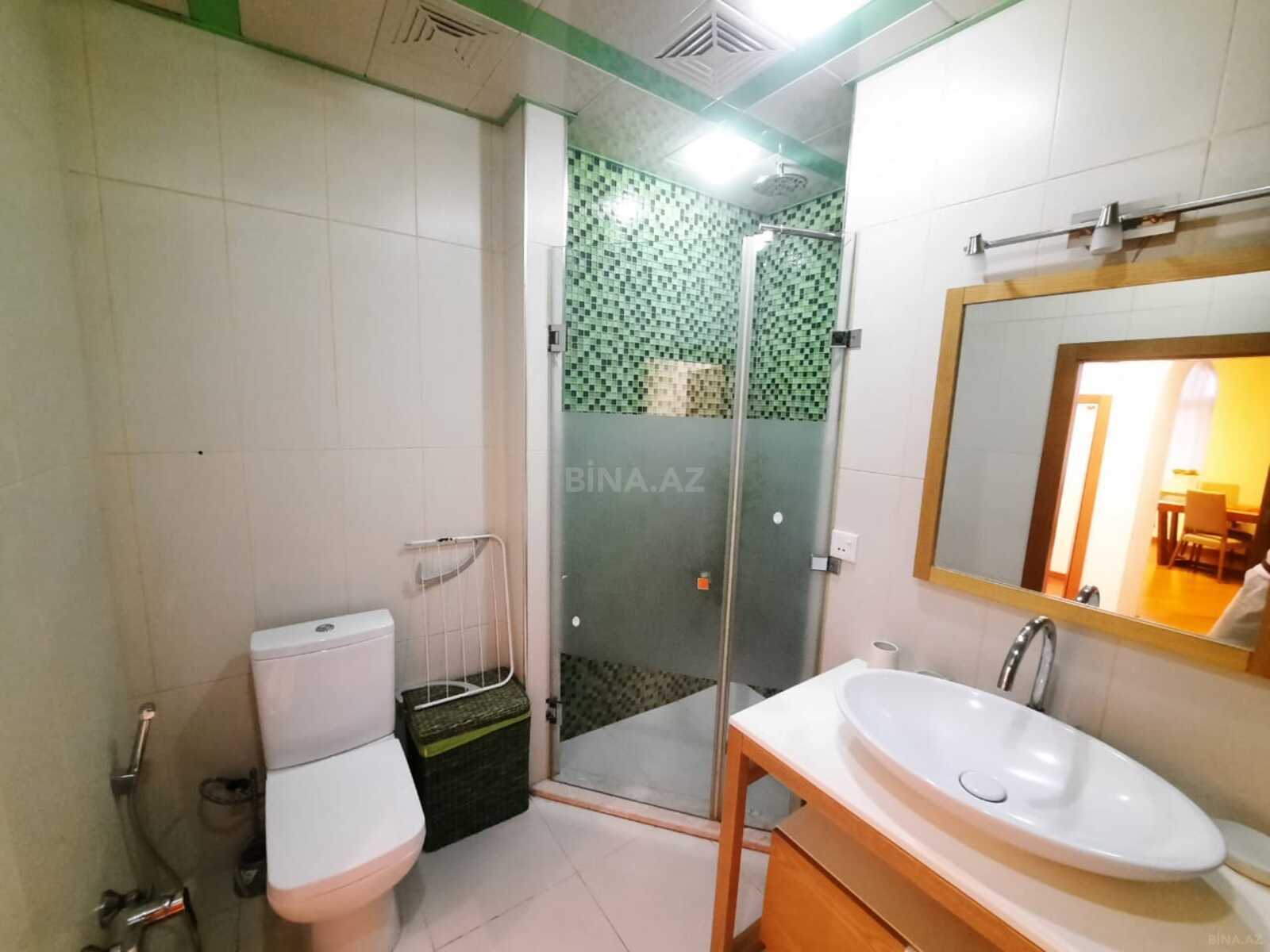 3 otaqlı Köhnə tikili, Sahil m., Bakı