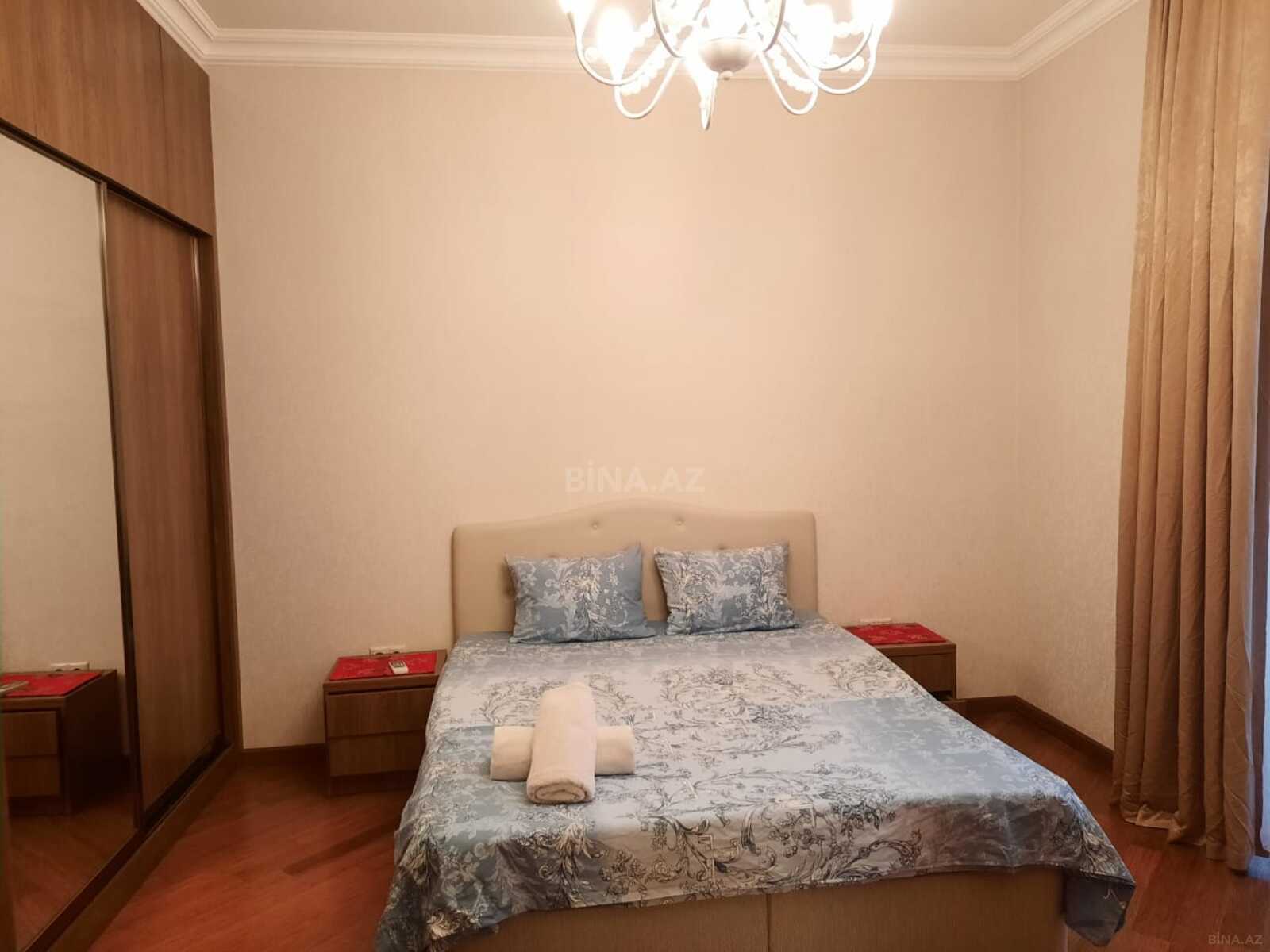 3 otaqlı Köhnə tikili, Sahil m., Bakı