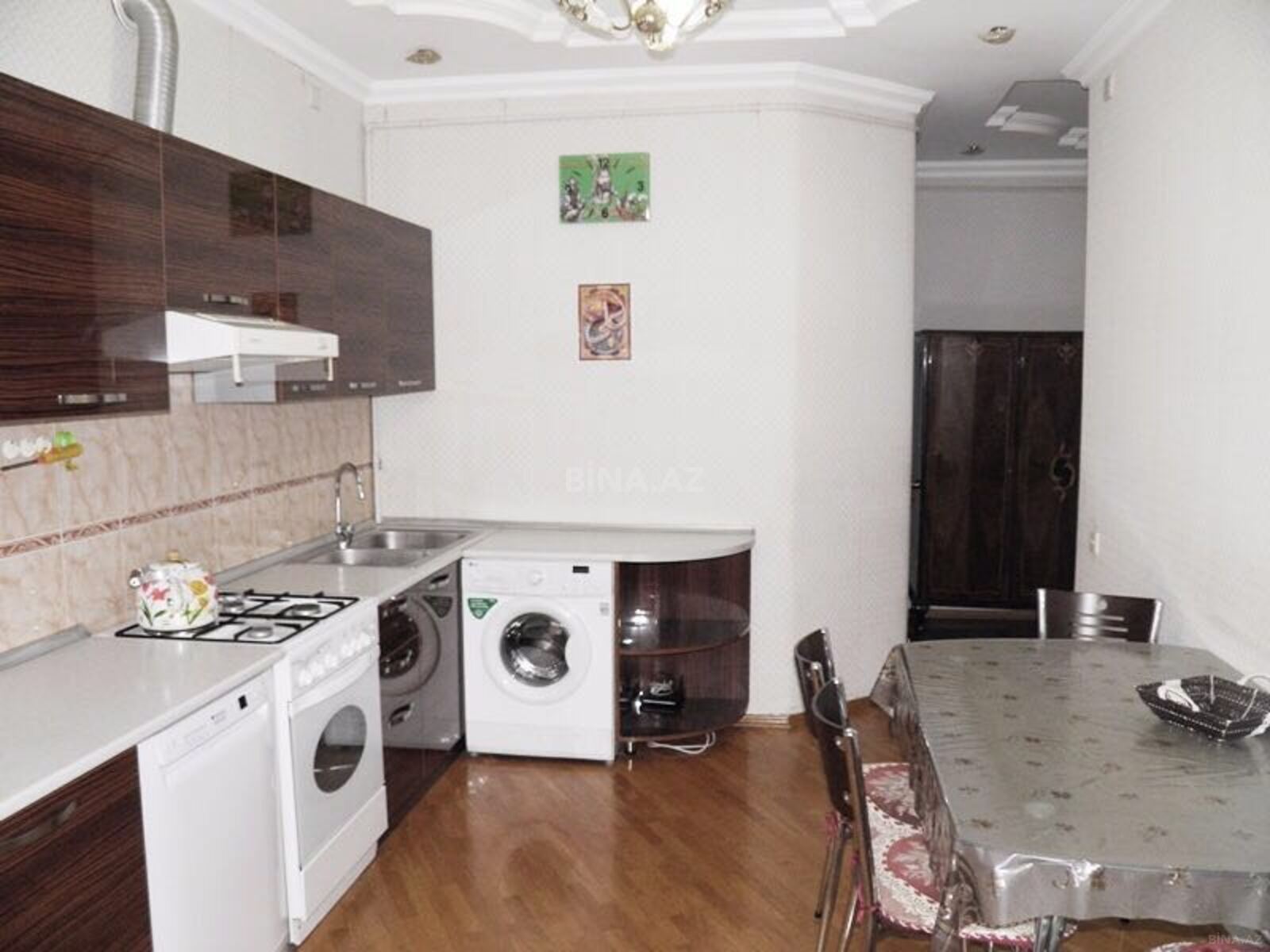 2 otaqlı Köhnə tikili, Sahil m., Bakı