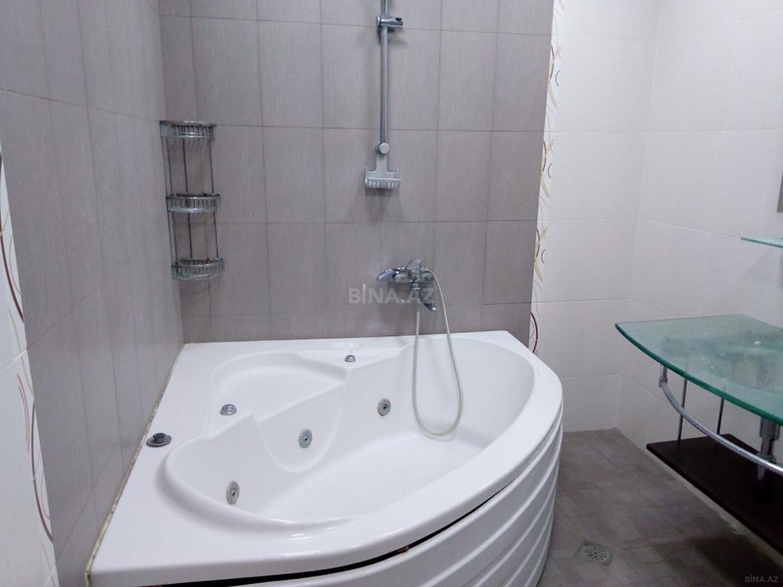 3 otaqlı Yeni tikili, 8 Noyabr m., Bakı