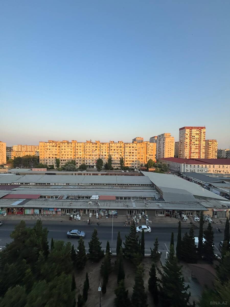 3 otaqlı Köhnə tikili, Xalqlar Dostluğu m., Bakı