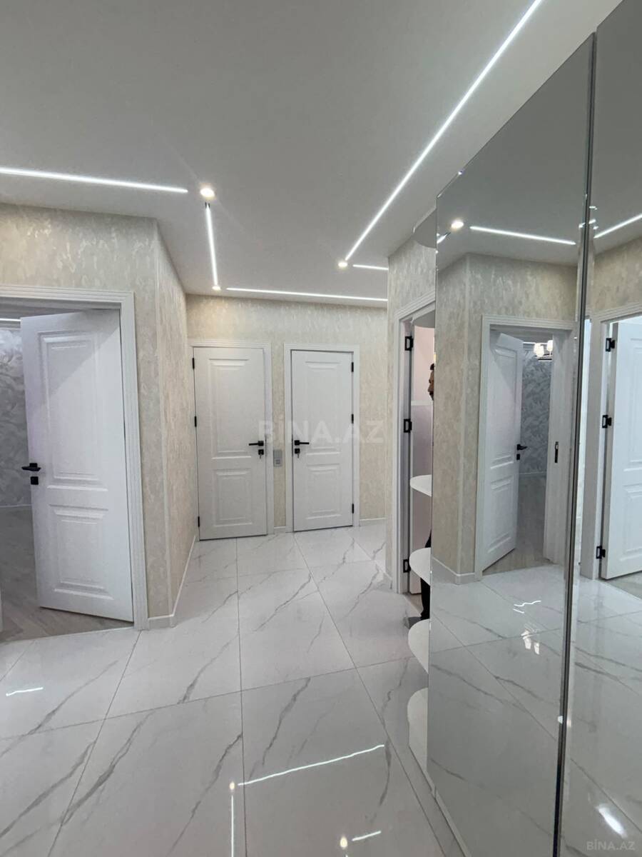 3 otaqlı Köhnə tikili, Xalqlar Dostluğu m., Bakı