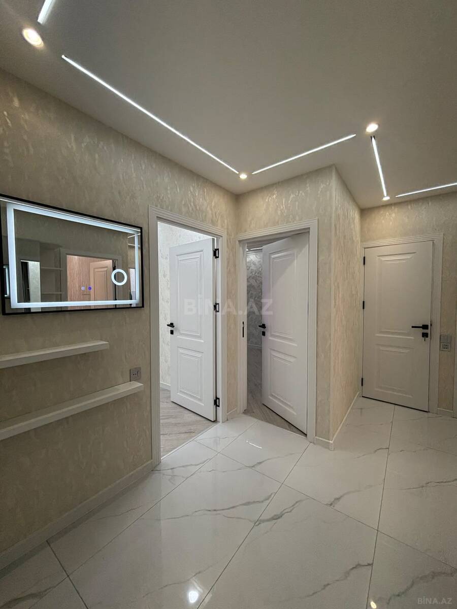 3 otaqlı Köhnə tikili, Xalqlar Dostluğu m., Bakı