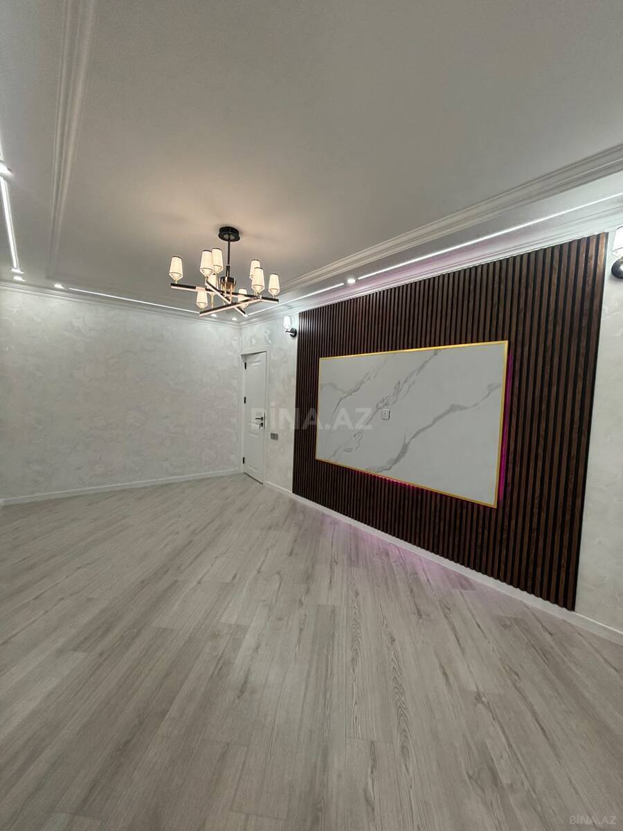 3 otaqlı Köhnə tikili, Xalqlar Dostluğu m., Bakı