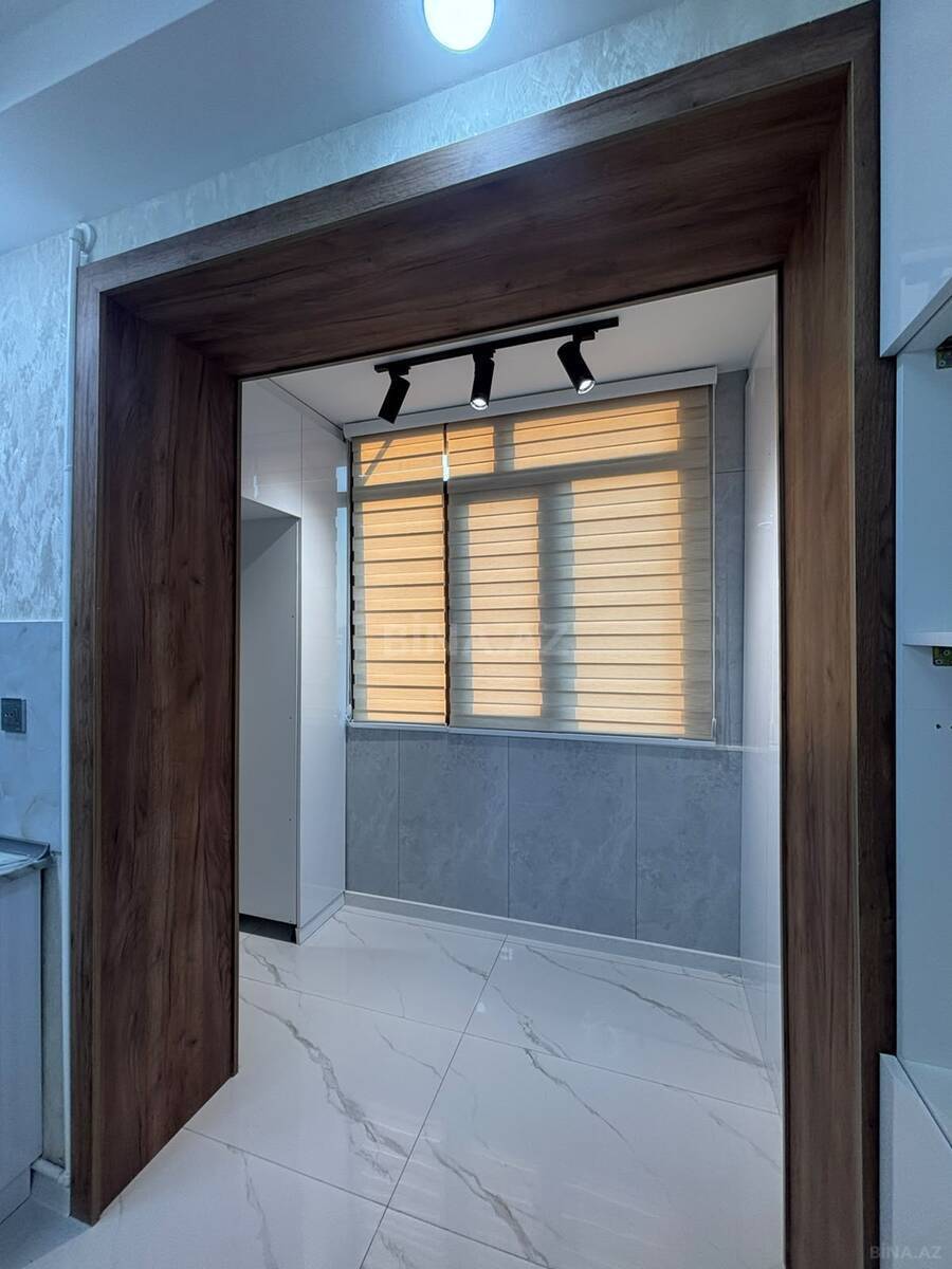 3 otaqlı Köhnə tikili, Xalqlar Dostluğu m., Bakı