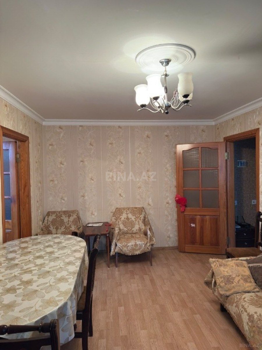 2 otaqlı Köhnə tikili, İnşaatçılar m., Bakı